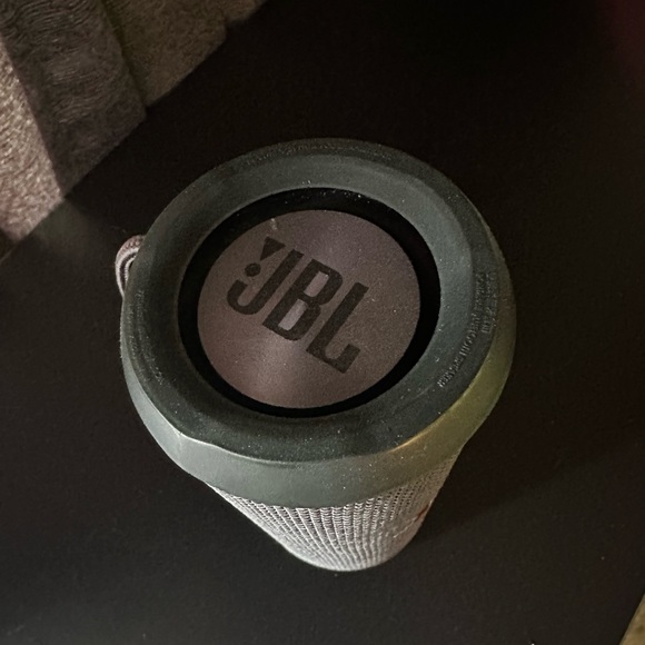 JBL Speaker Pristine Condition - Picture 7 of 7